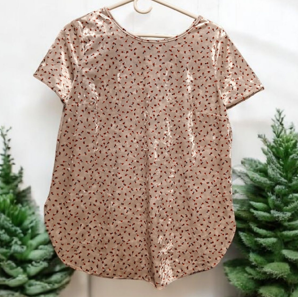 Lauren Conrad Cream Crushed Velvet Floral Womans Shirt Size Medium Romantic